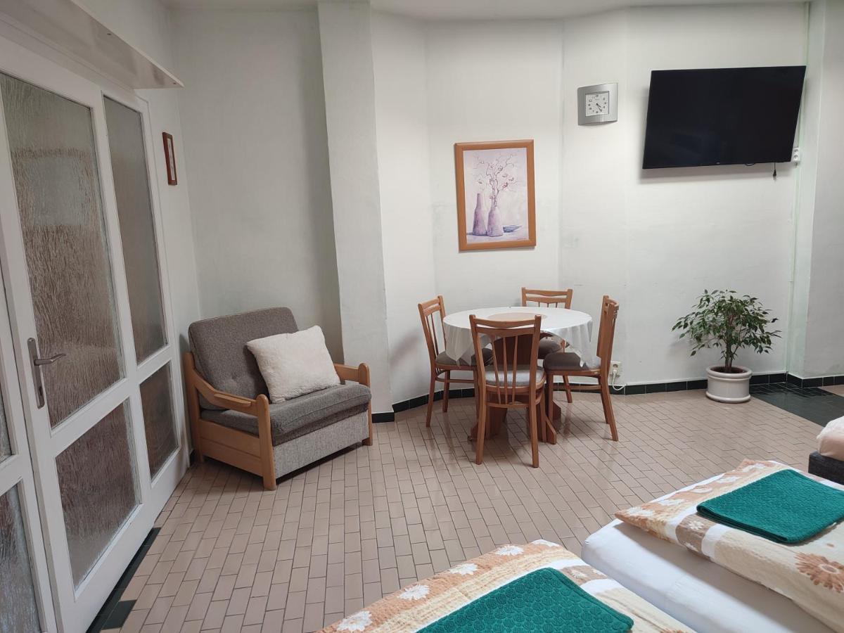 Apartmán Pension Dana Karaskova Kutná Hora Exteriér fotografie
